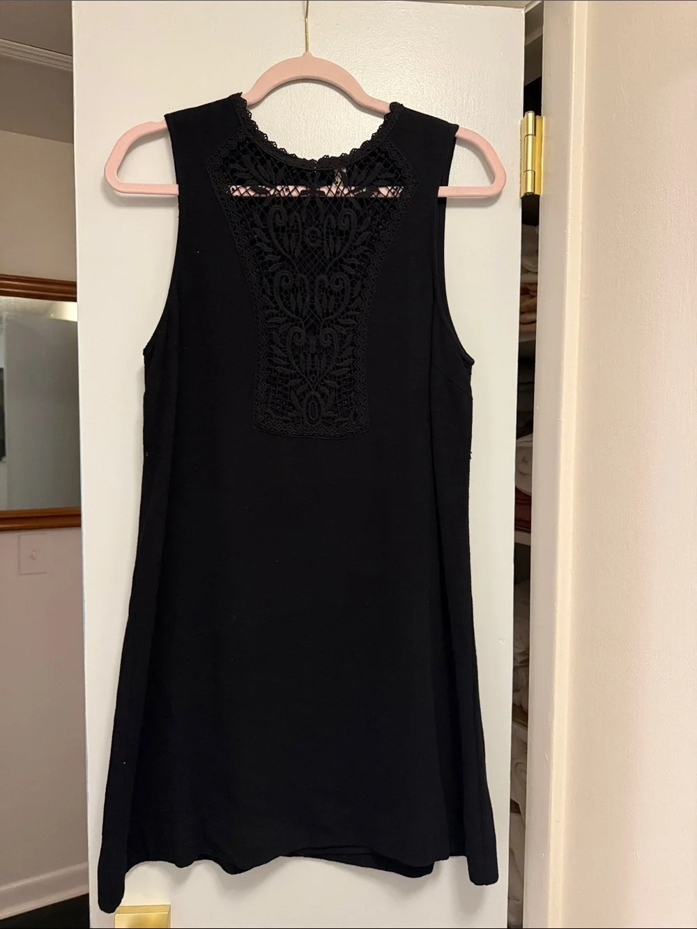Subcategory selection for black sleeveless dress